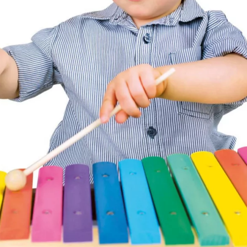 ROZVOJ SLUCHU: hudební hračky a nástroje